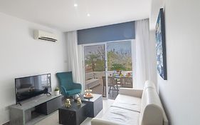 Sun & Sea Seaview Apartment
